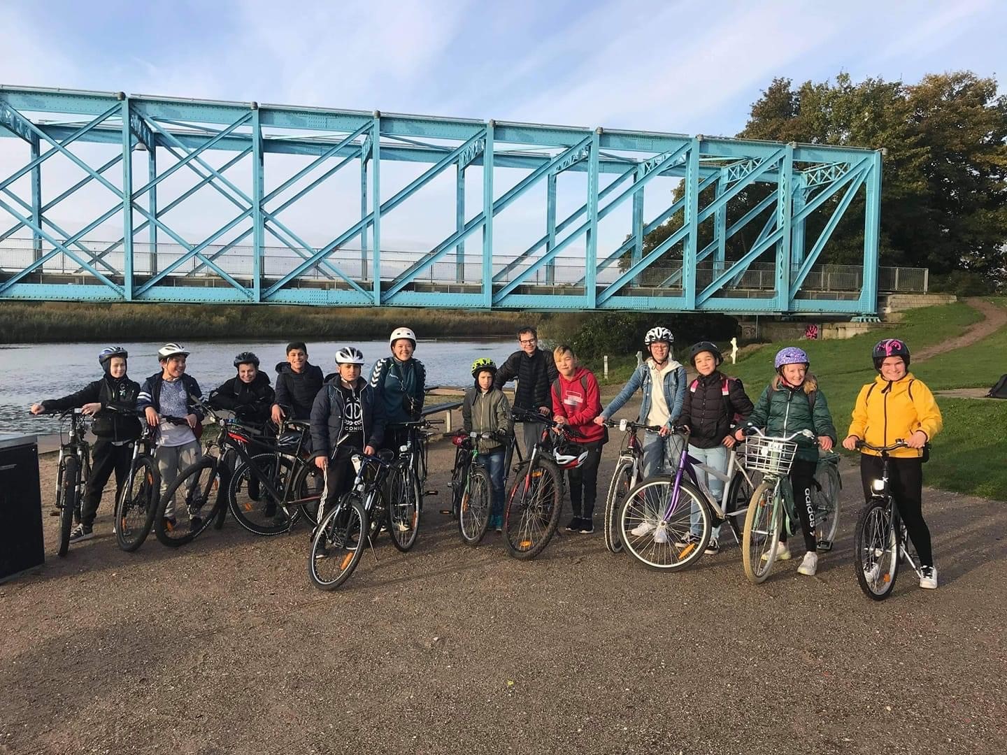 Børn fra Nordbyen på cykeltur